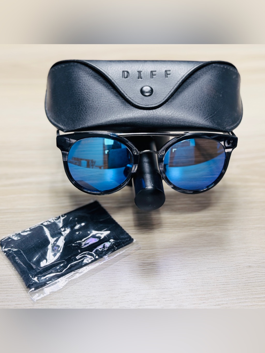 Diff Eyewear Astro Polarized Aviator Sunglasses (Gray Stripe/Blue Mirror)